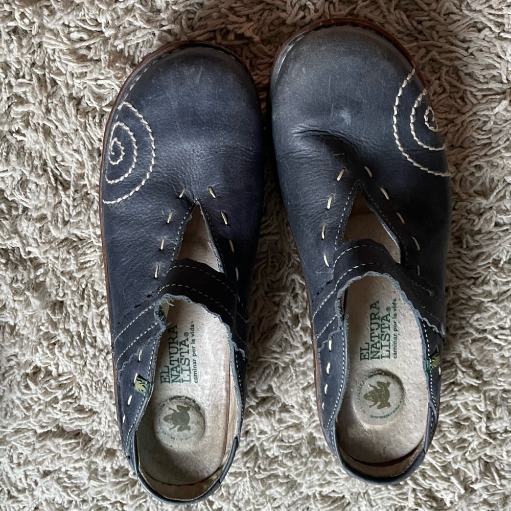 El Naturalista Slip On Clogs - Picture 3 of 6